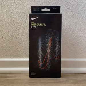 Nike Mercurial Lite  Shin Guards